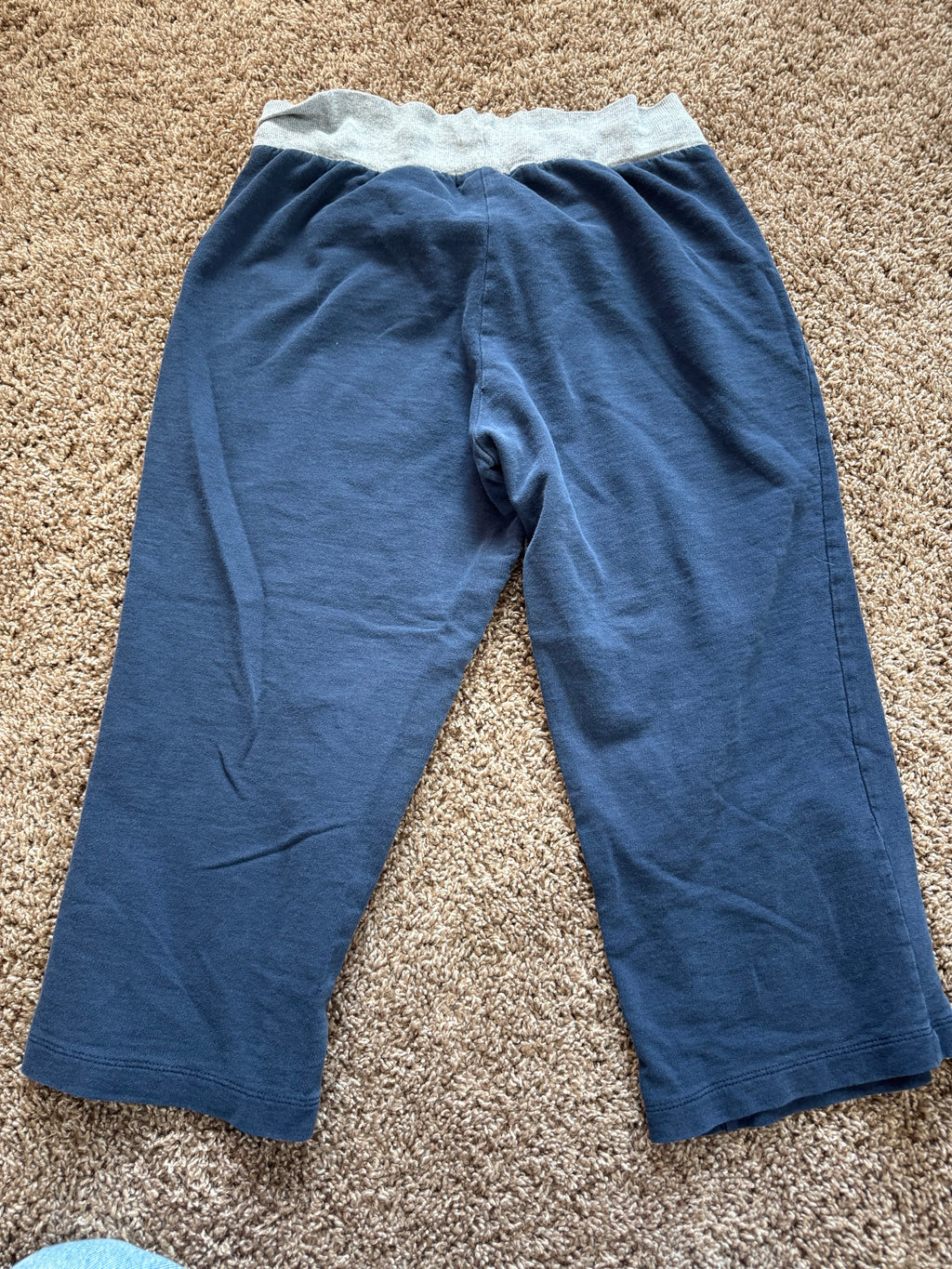 Y2K Lei Workout Capris