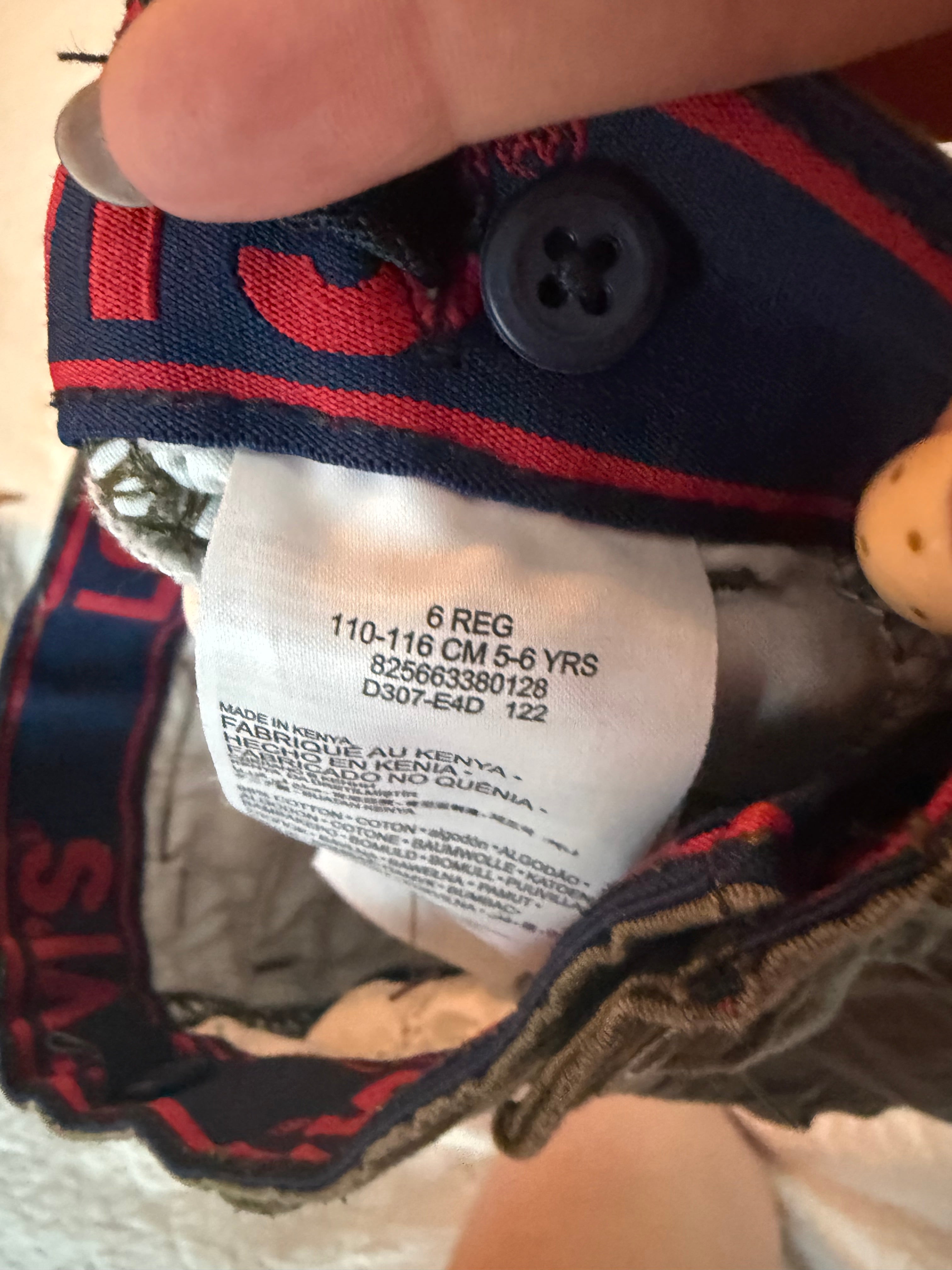 Y2K Camo Levi’s Shorts