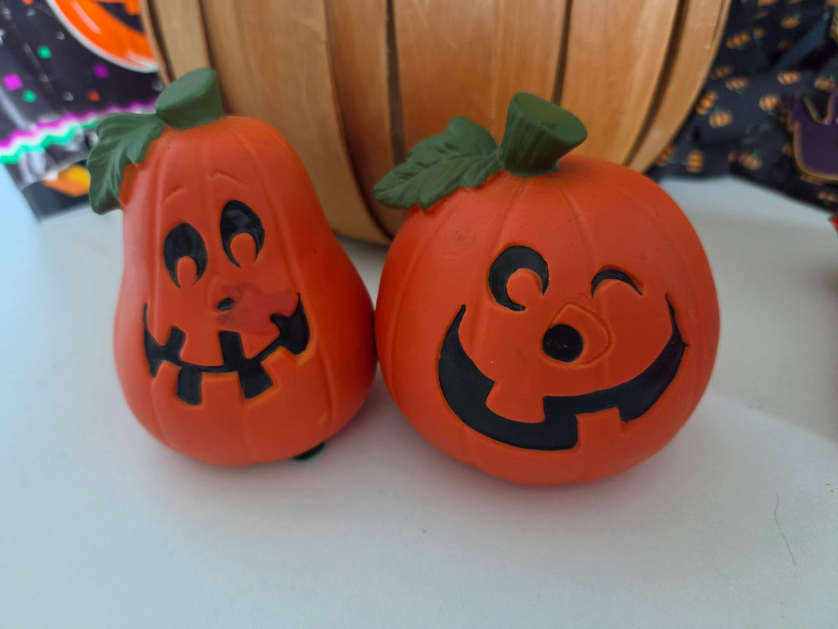 Vintage Pumpkin Pottery Decor Pair