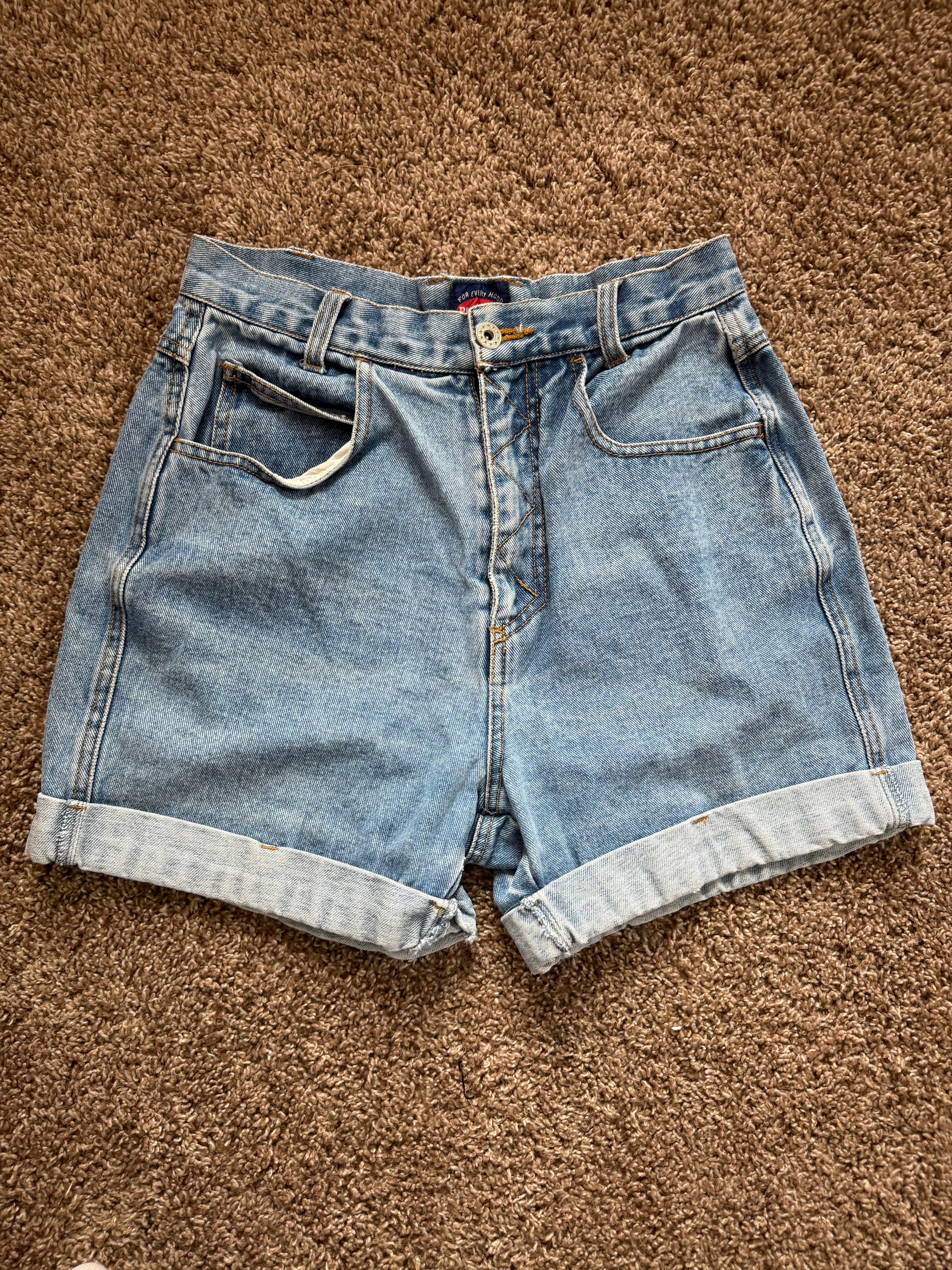 Vintage Detailed Denim Shorts