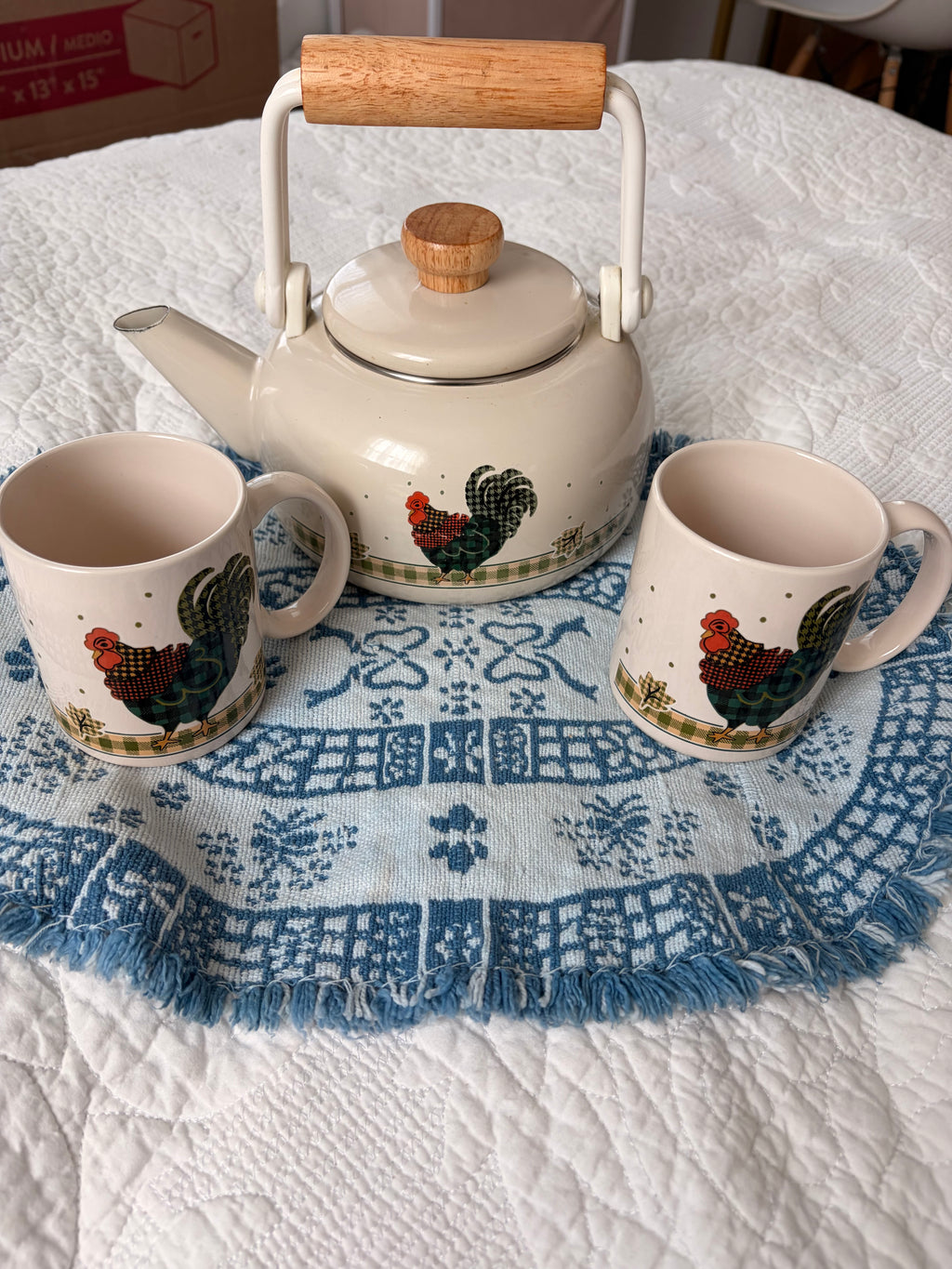 Vintage Rooster Kettle and Mug Set