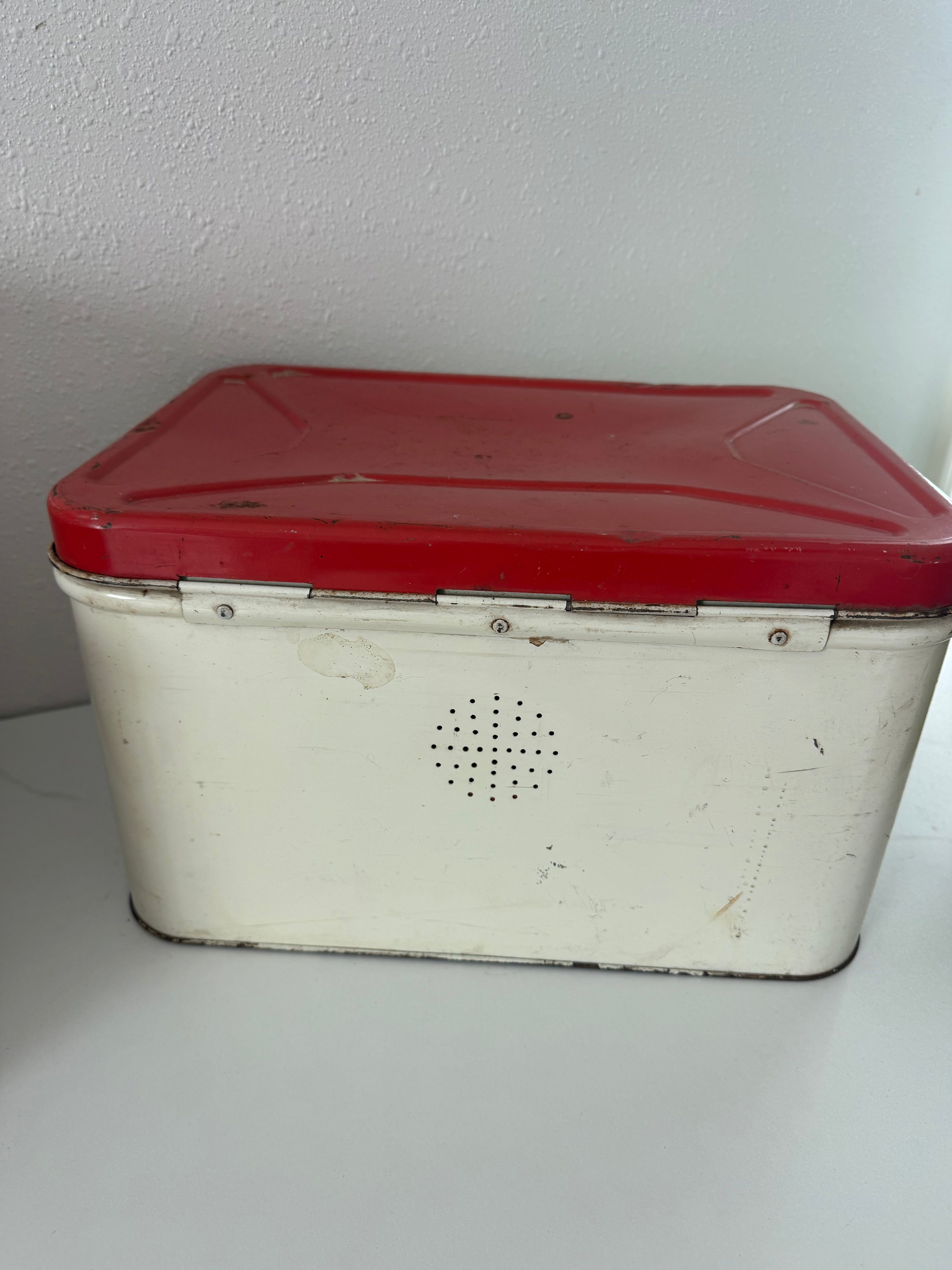 1950’s Metal Apple Bread Box
