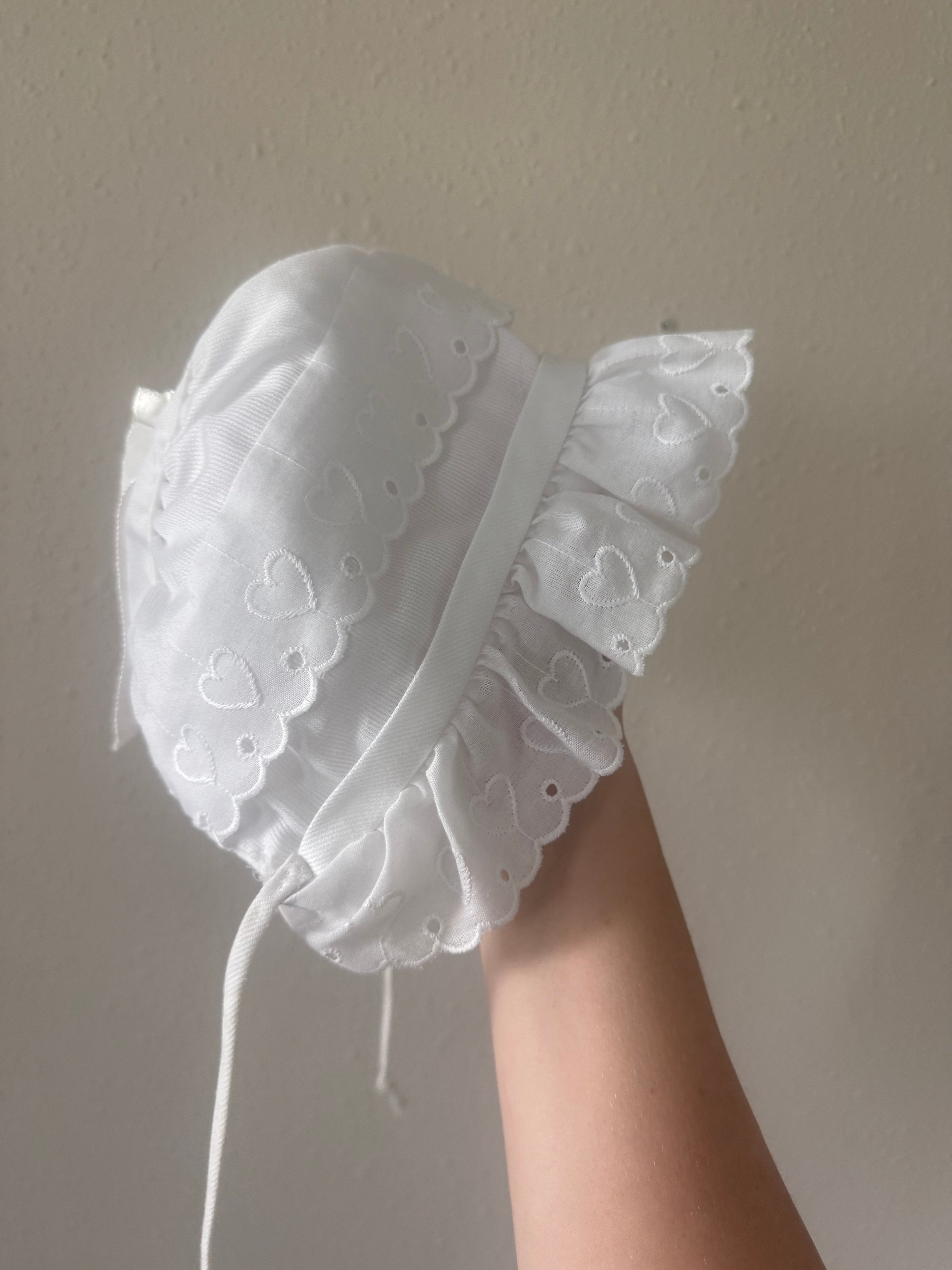 Vintage White Bonnet
