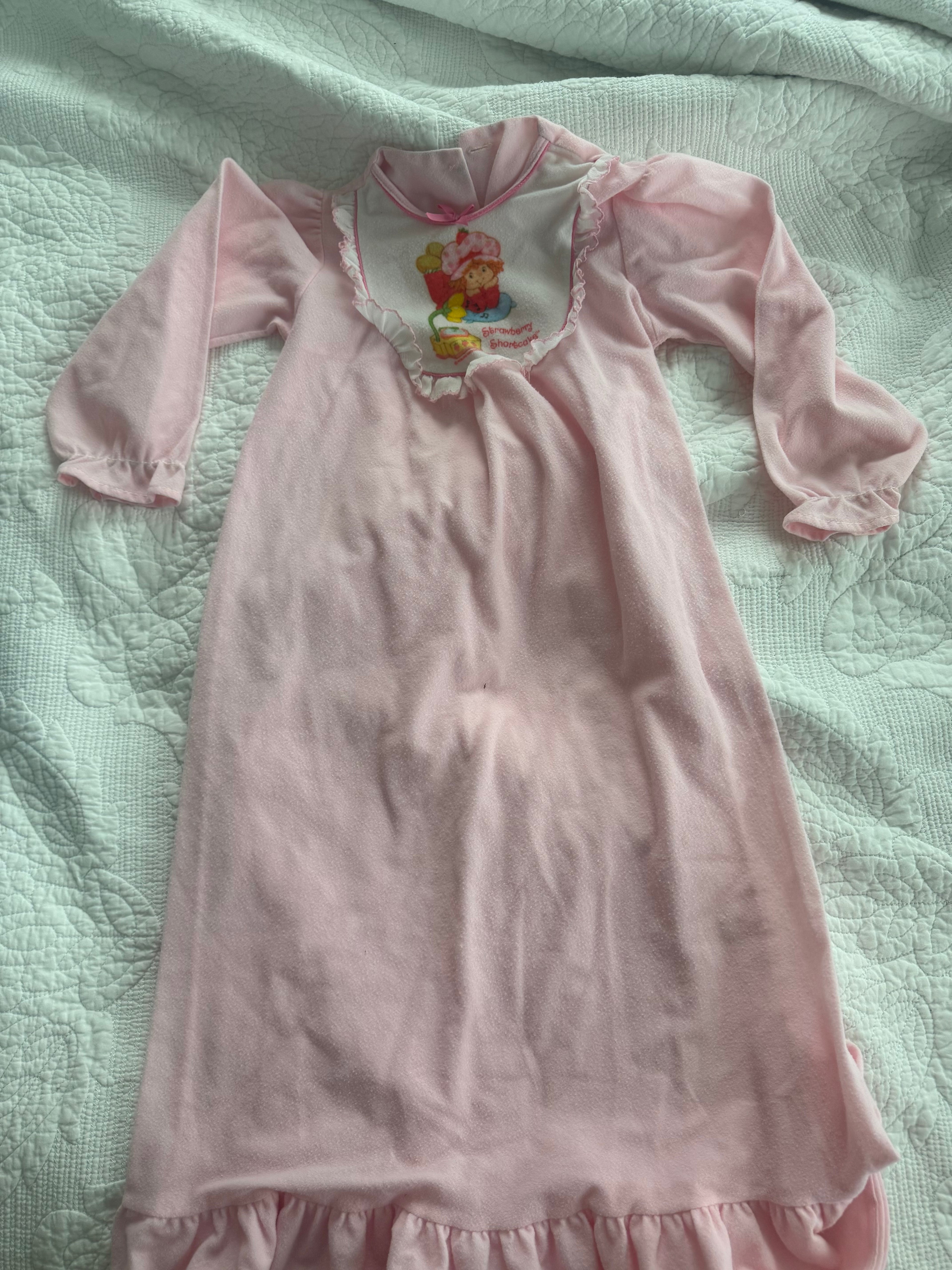 Vintage Strawberry Shortcake Nightgown