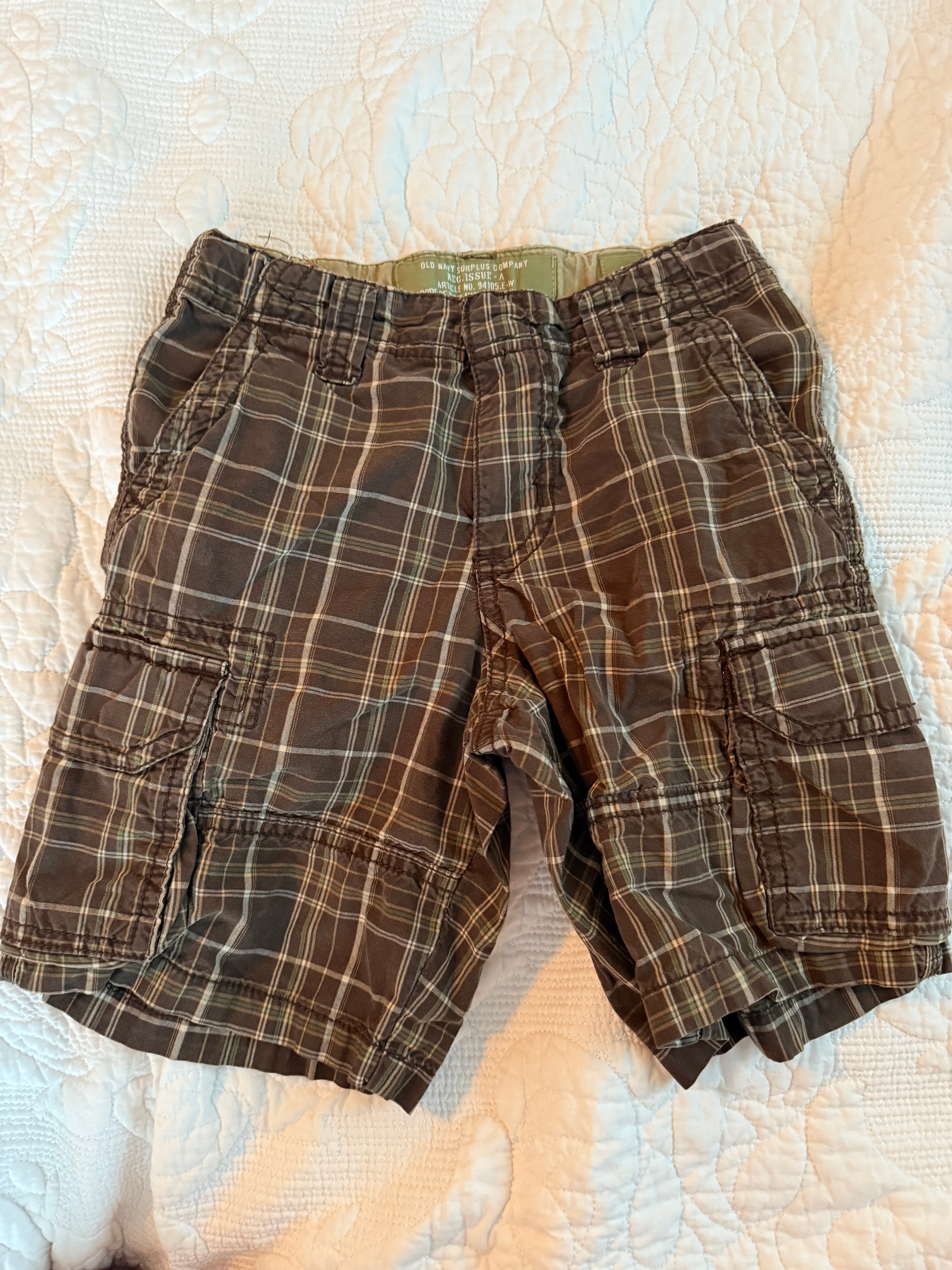 Y2K Old Navy Brown and Green Plaid Cargo Shorts