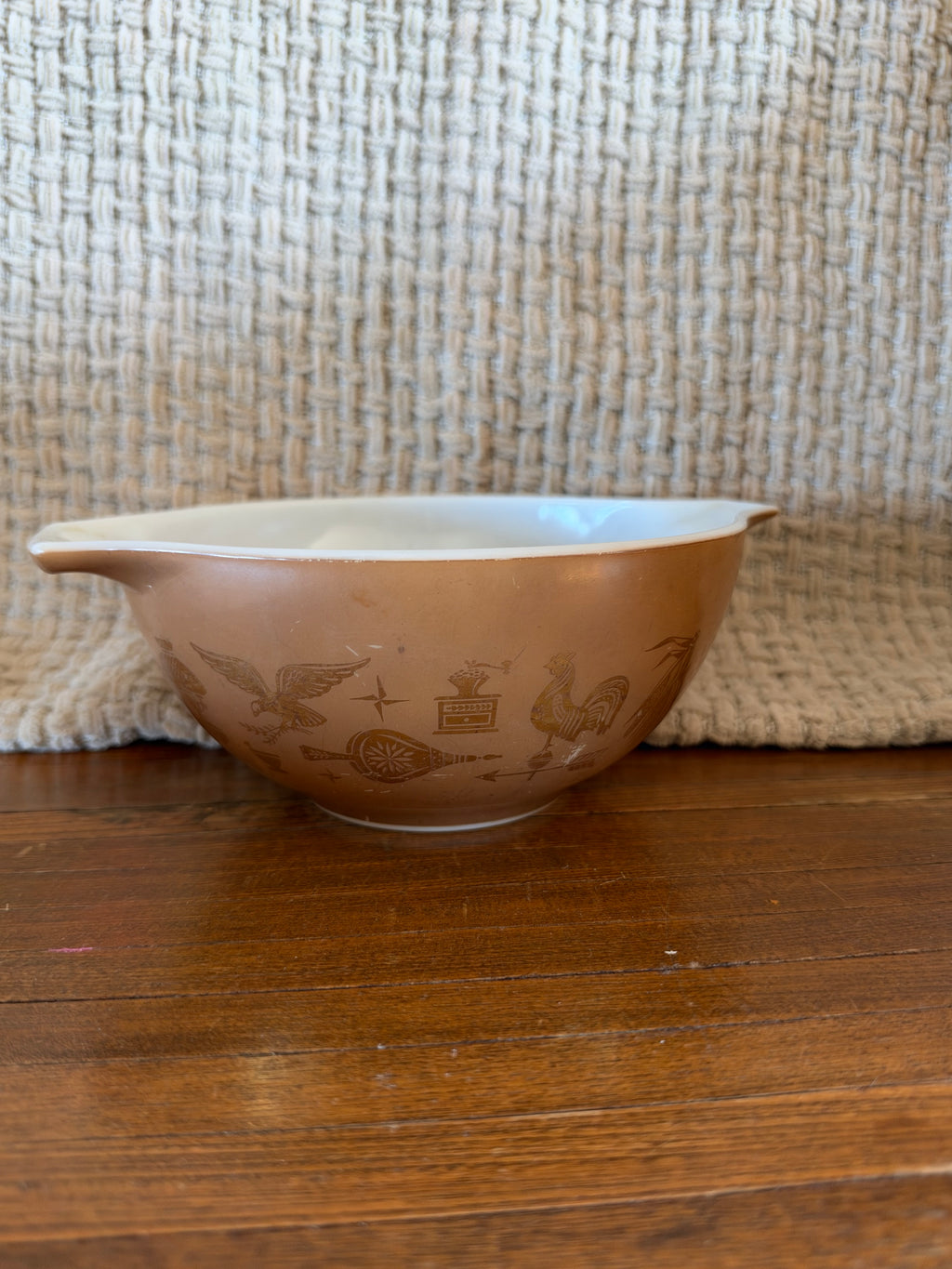 Vintage Pyrex Early American #442 Cinderella Mixing Bowl 1-1/2q