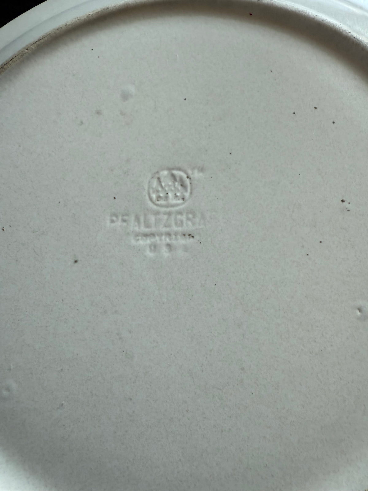 Vintage Pfaltzgraff Yorktowne Dinner Plates — Set of 4