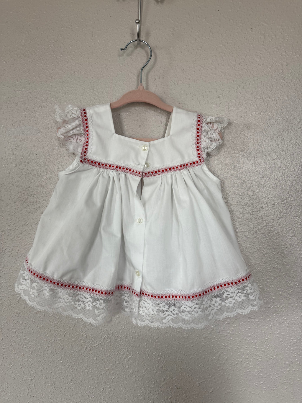 Vintage White Laced Dress With Red Detailing