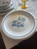 Vintage Pfaltzgraff Yorktowne Dinner Plates — Set of 4