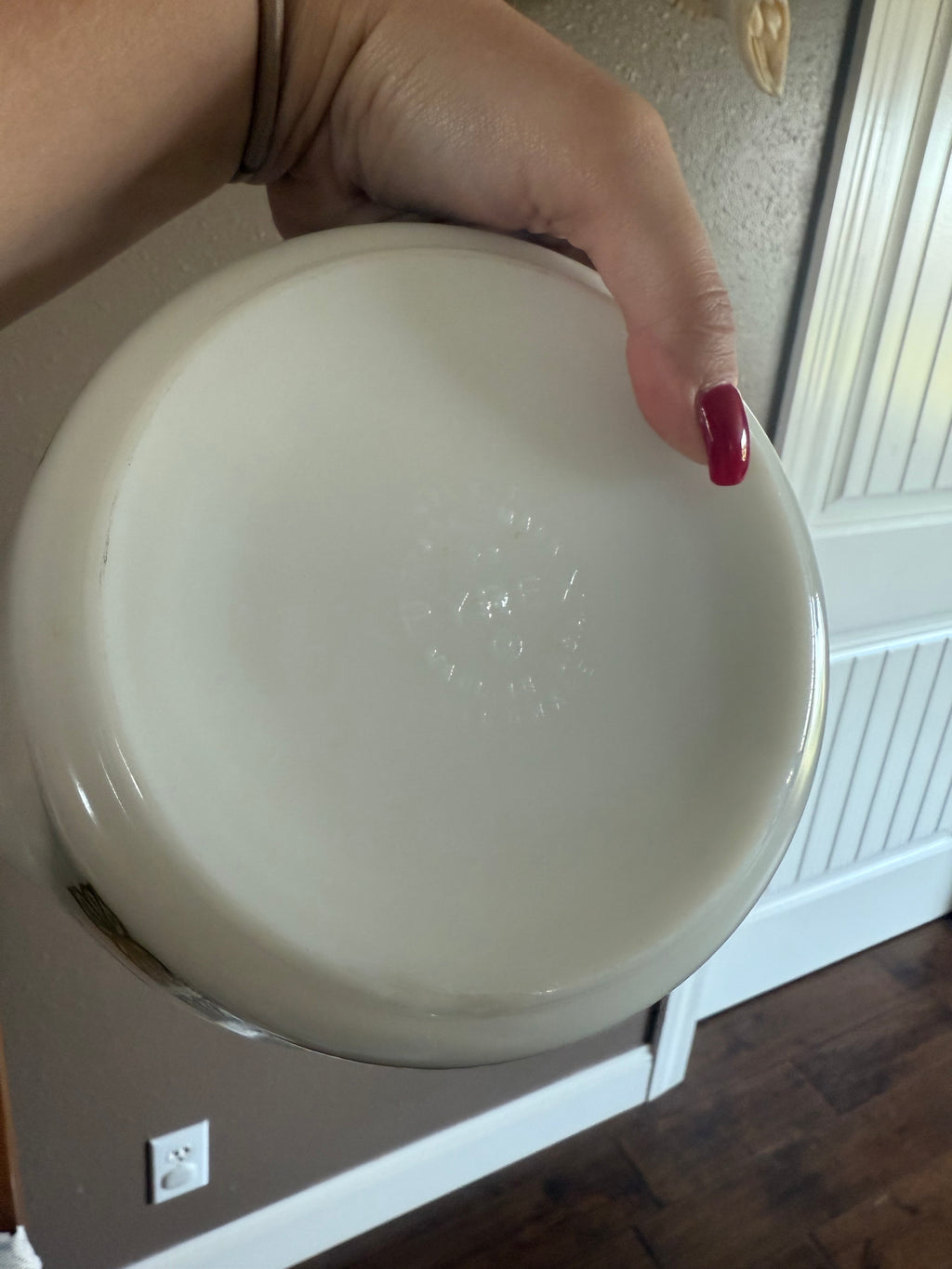 Pyrex Round Casserole Dish