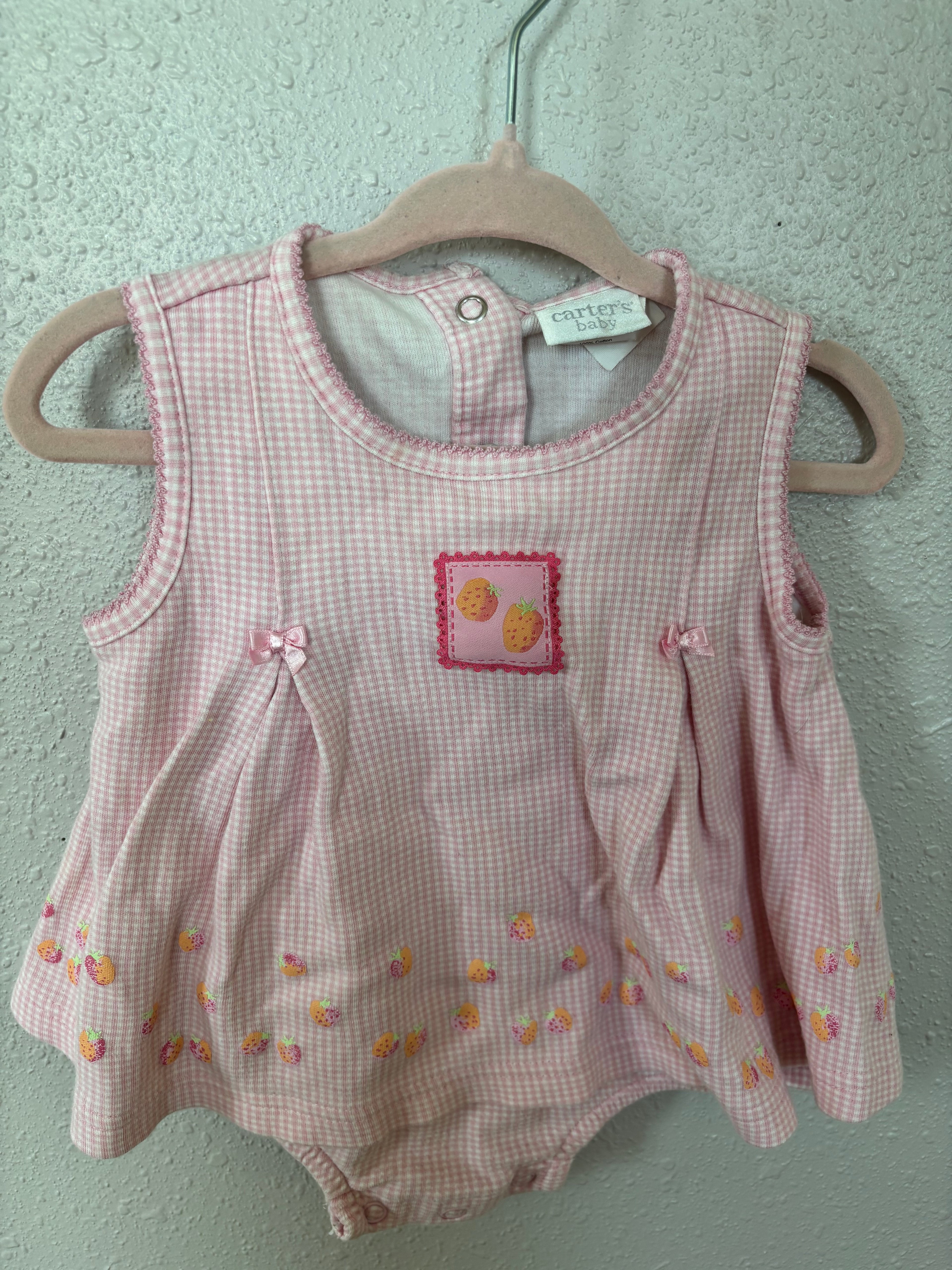 Y2K Strawberry Gingham outfit