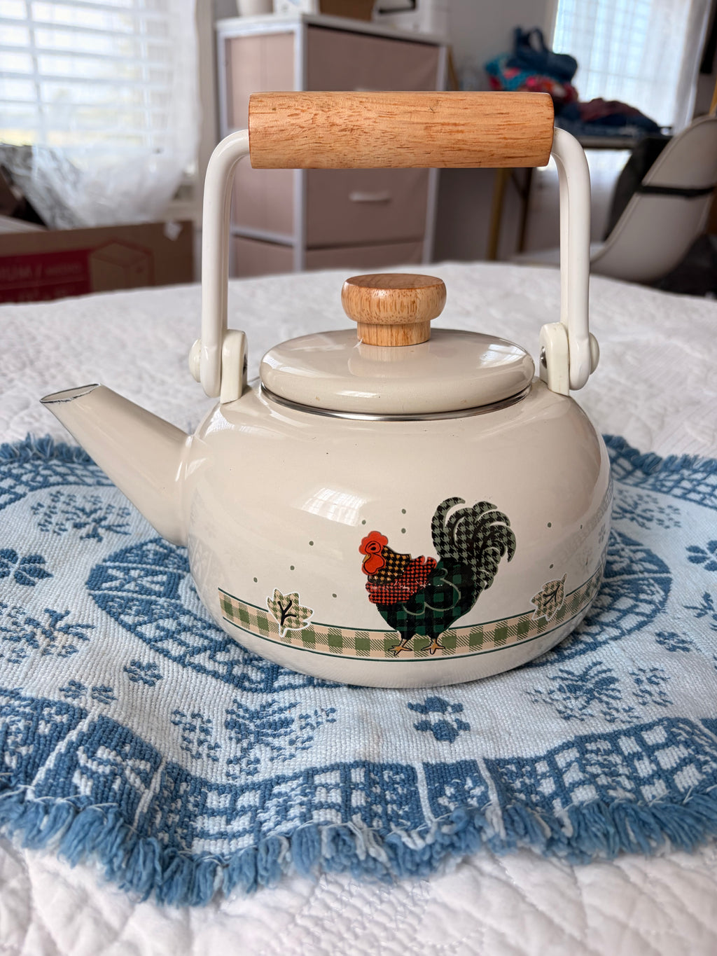 Vintage Rooster Kettle and Mug Set