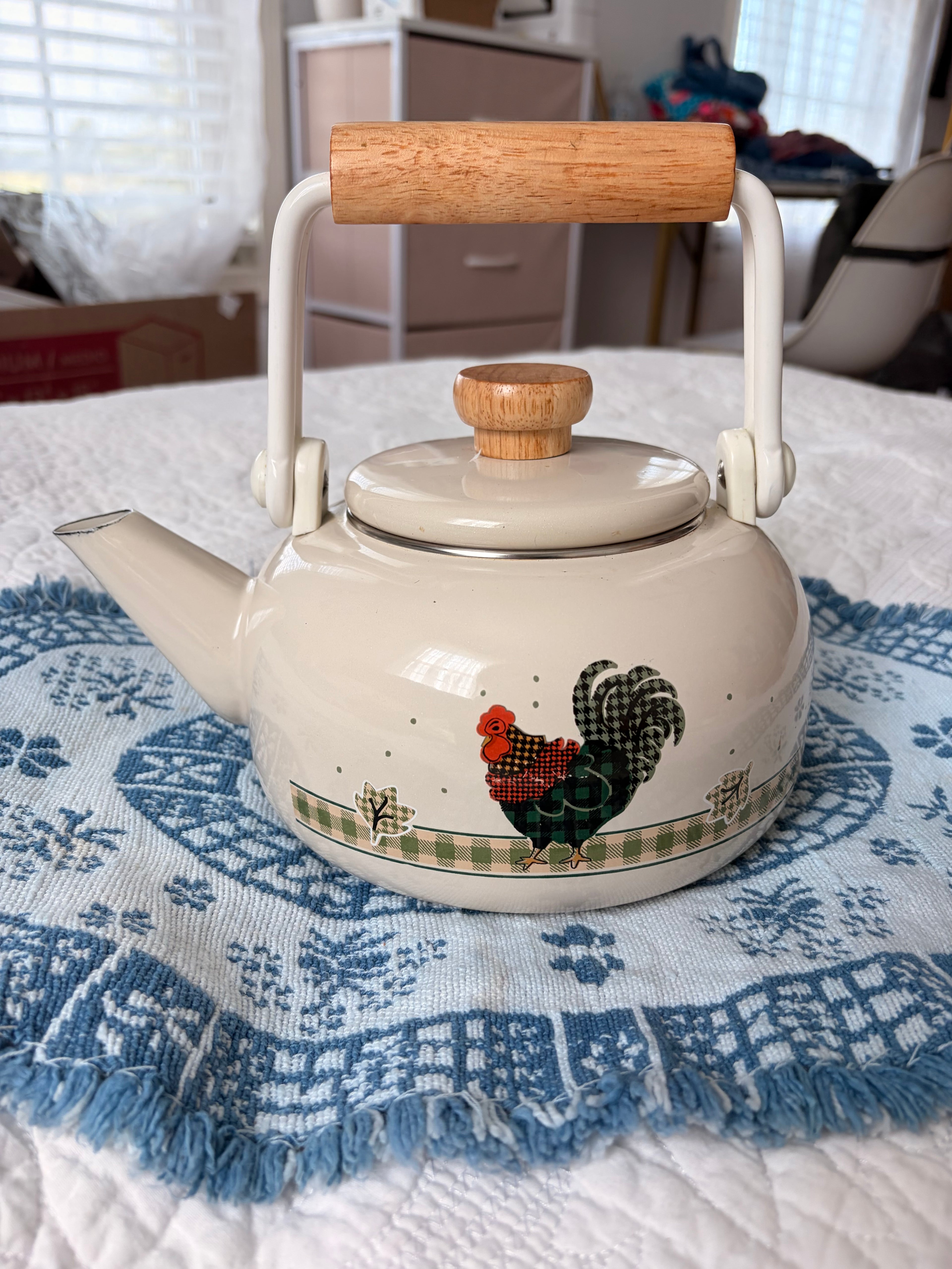 Vintage Rooster Kettle and Mug Set