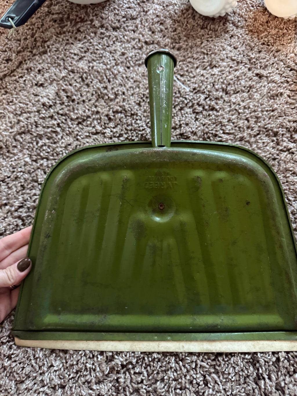 Antique Avocado Green Metal Dustpan