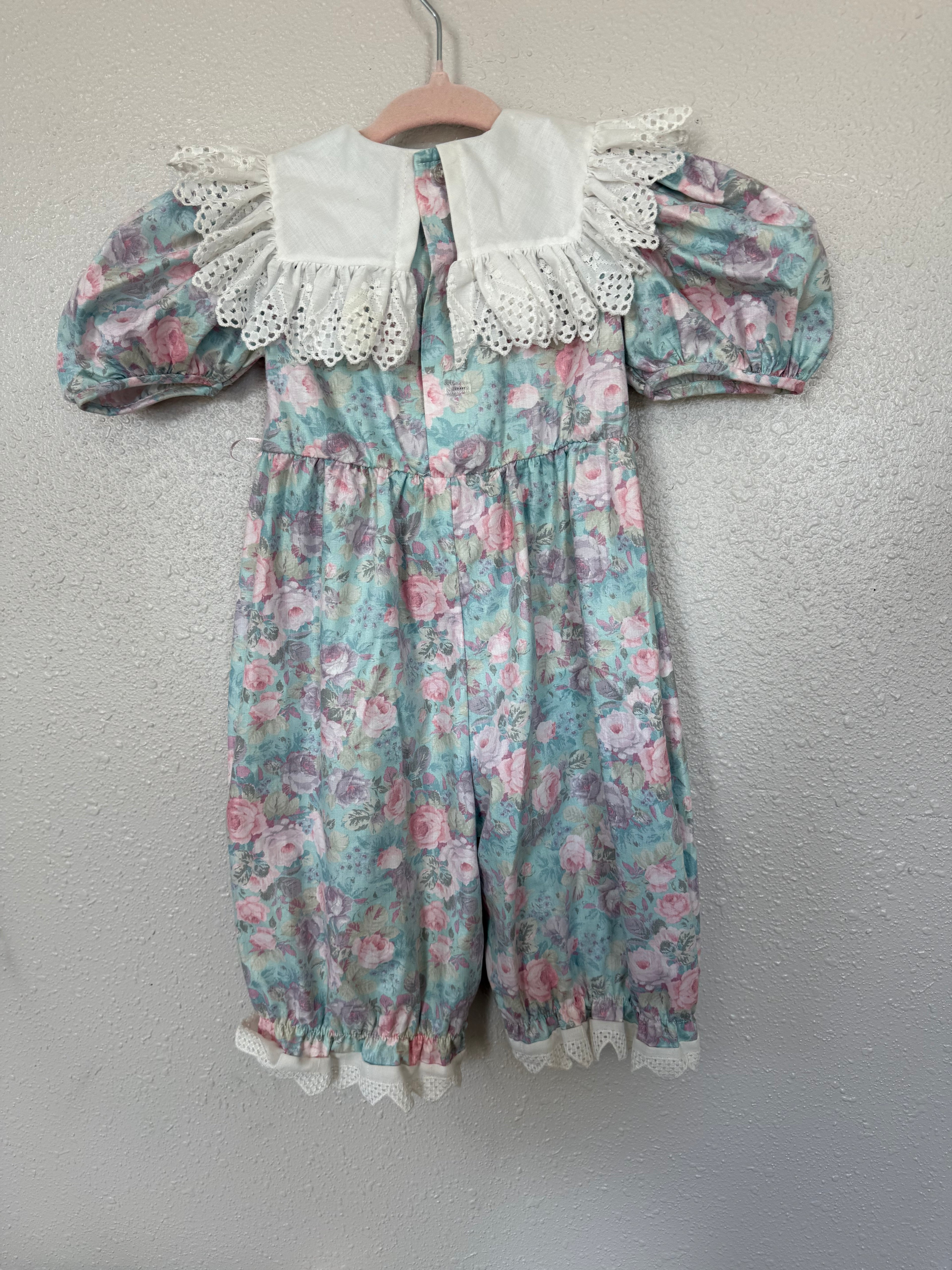 Vintage Floral and Ruffled Collared Jumper