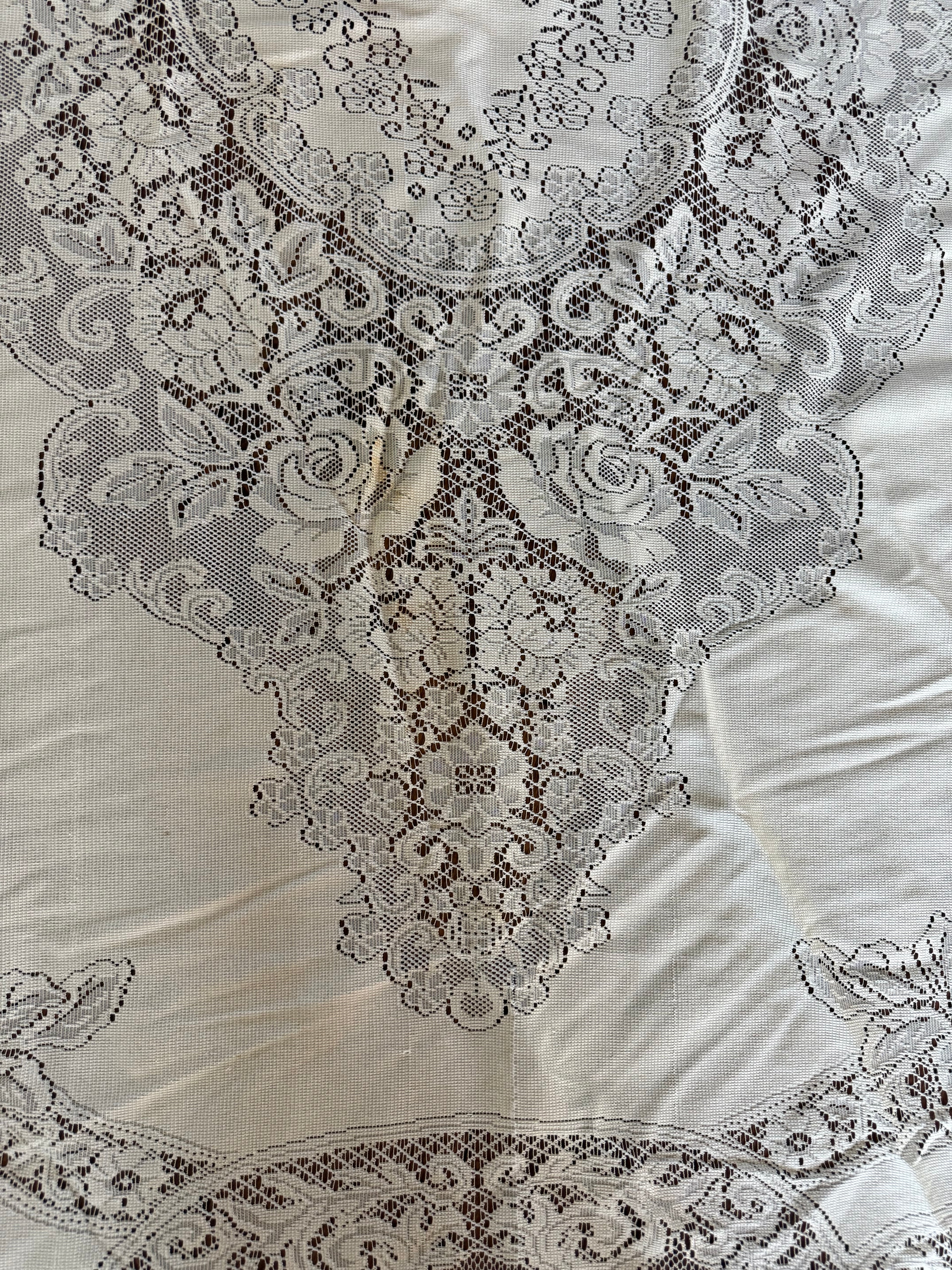 Vintage Large Oval Lace Table Cloth
