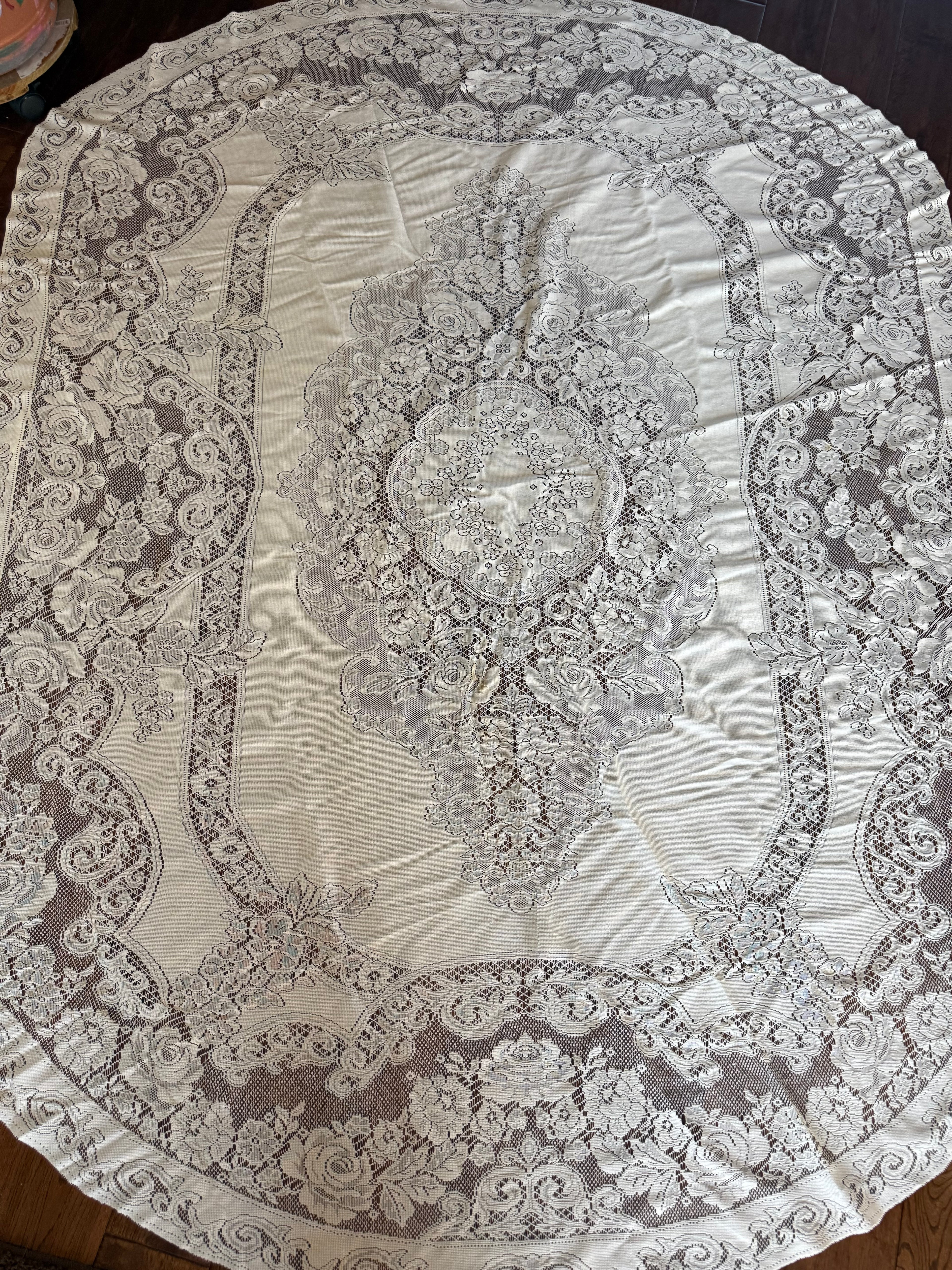 Vintage Large Oval Lace Table Cloth