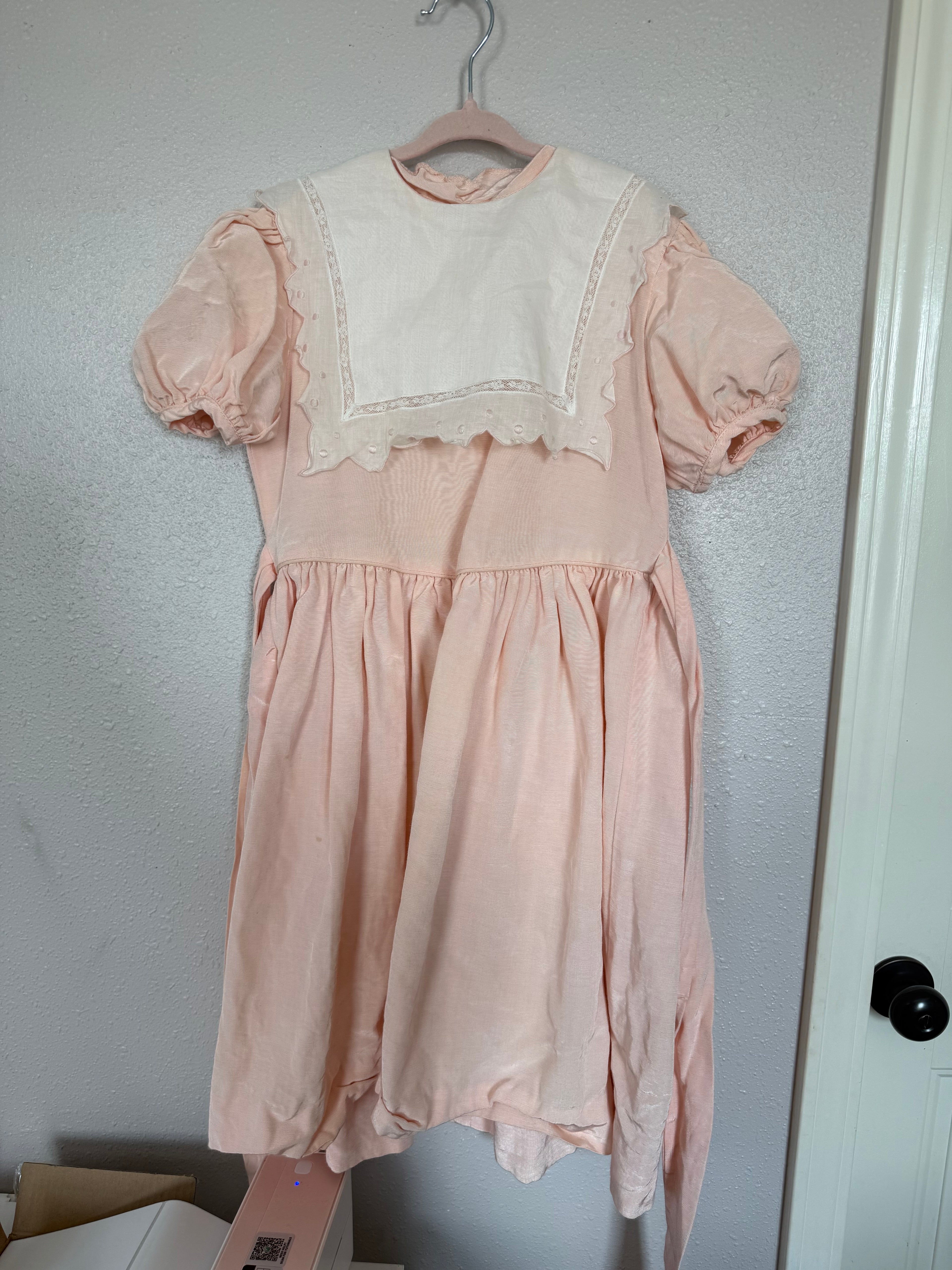 Vintage Light Pink Puff Sleeved Dress